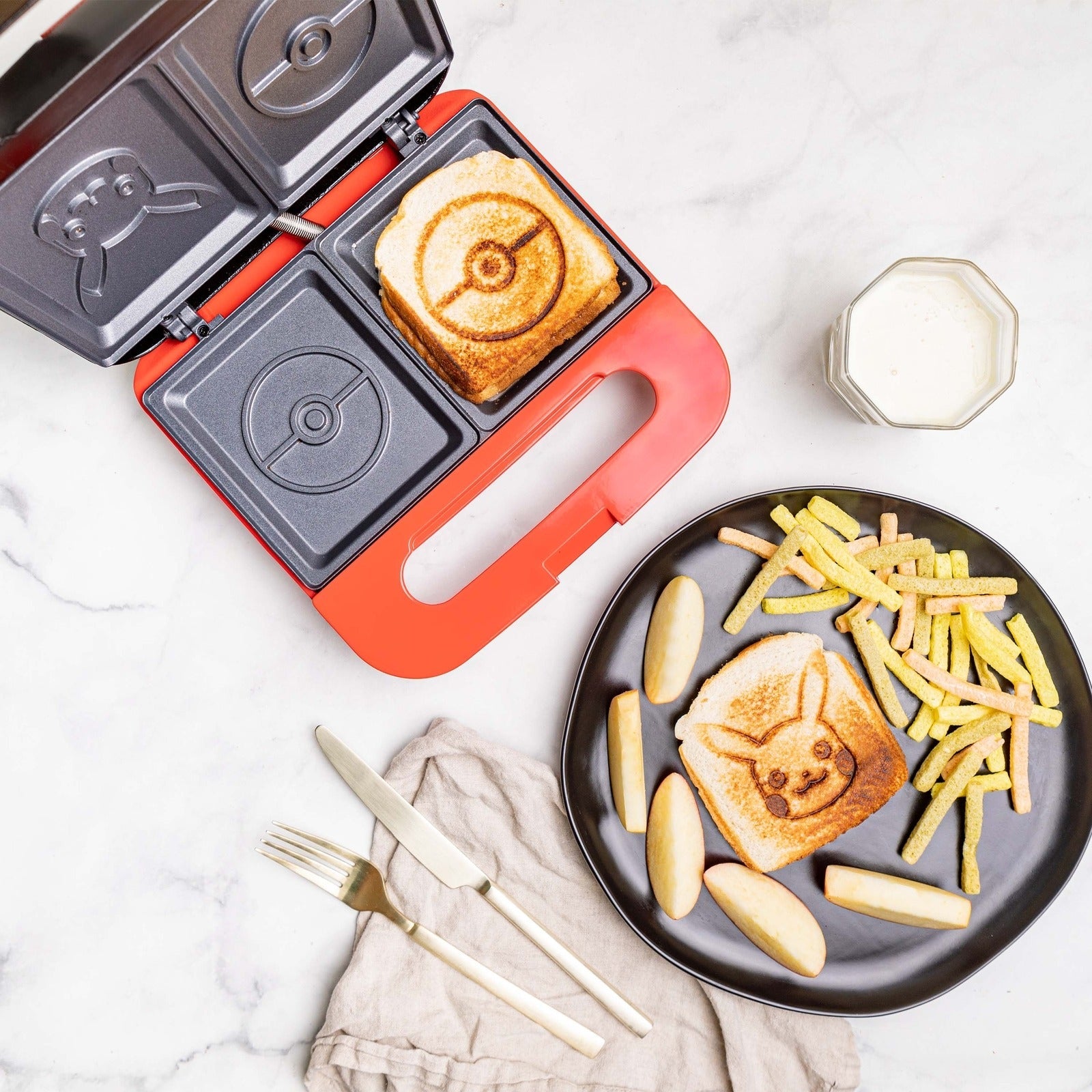 Pokémon Electronic Grilled Cheese Toastie Maker - GeekCore