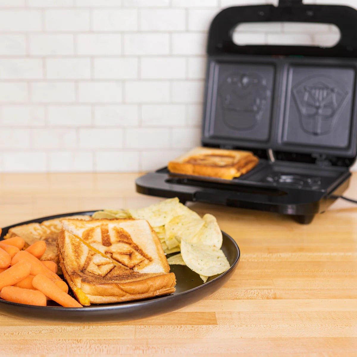 Star Wars Darth Vader & Stormtrooper Grilled Cheese Toastie Maker - GeekCore