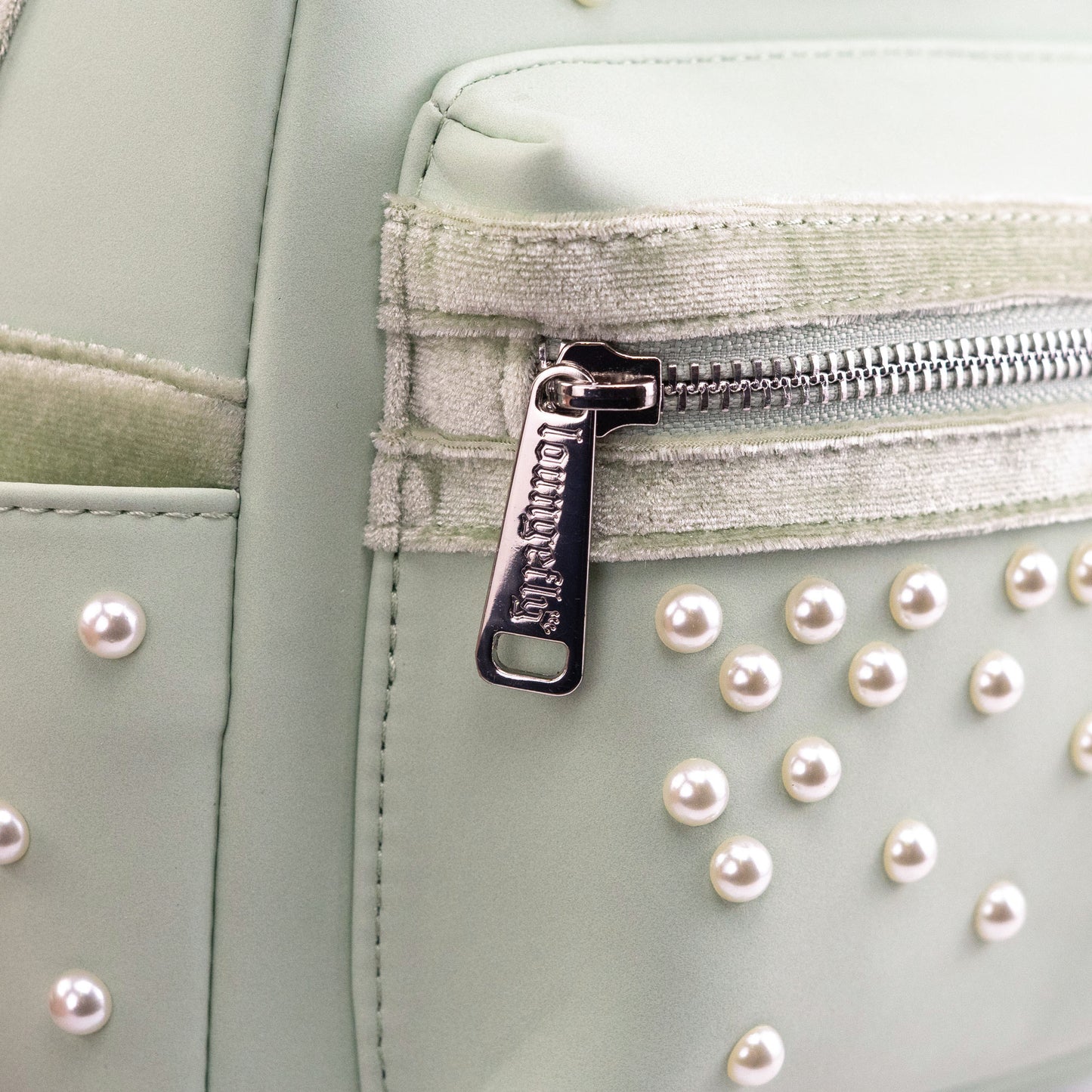 Loungefly x Disney Minnie Mouse with Pearls Mini Backpack