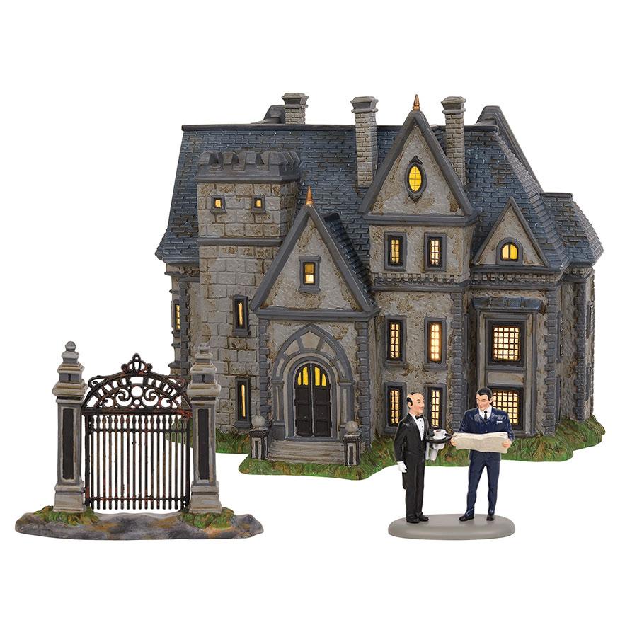 DC Comics Village by D56 - Wayne Manor Statue - GeekCore