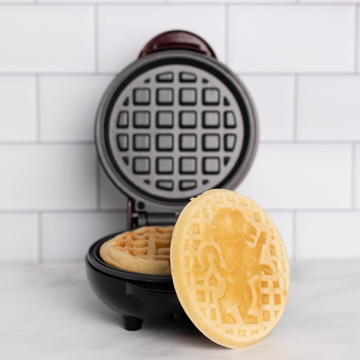 Harry Potter Gryffindor Mini Waffle Maker - GeekCore
