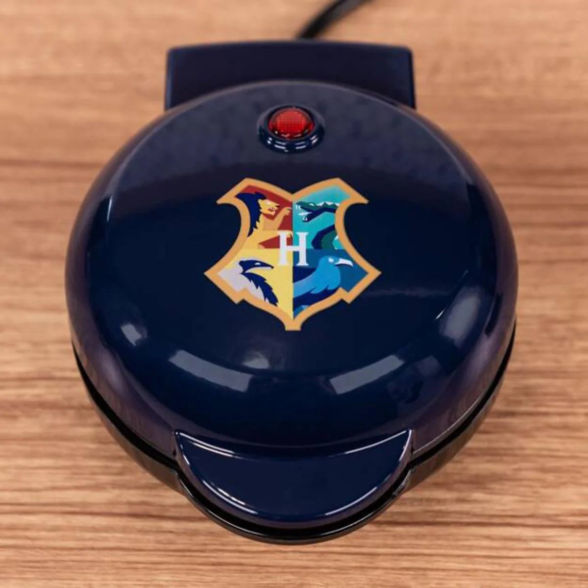 Harry Potter Hogwarts Crest Mini Waffle Maker - GeekCore