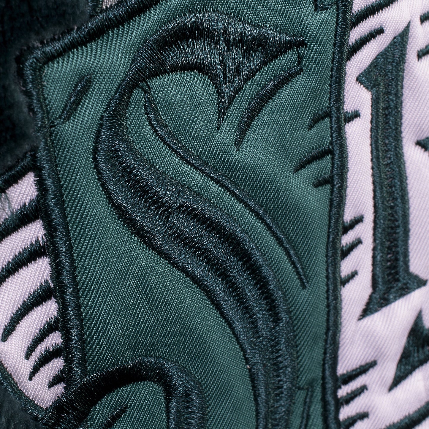 Harry Potter Slytherin Oversized Hooded Blanket - GeekCore