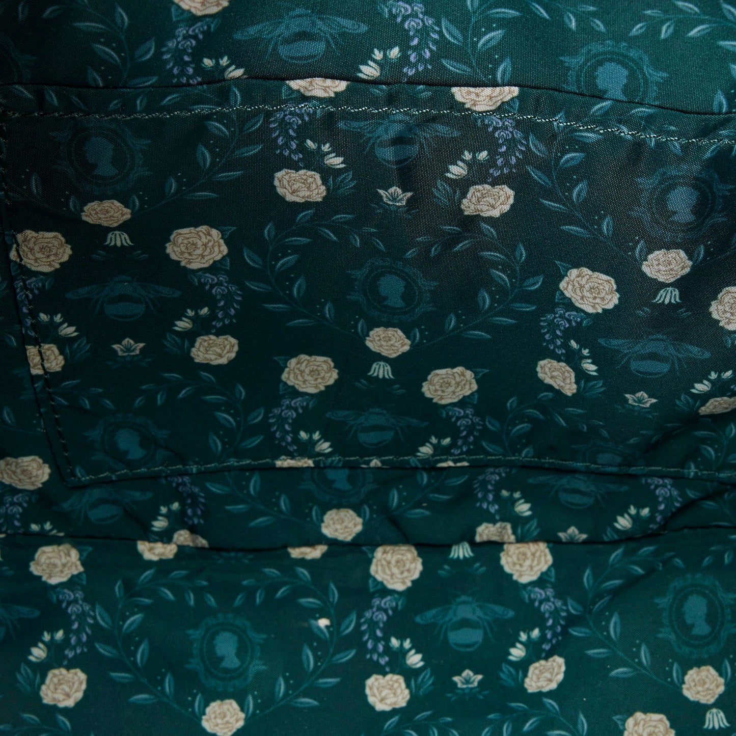 Loungefly x Bridgerton Fan Handbag - GeekCore