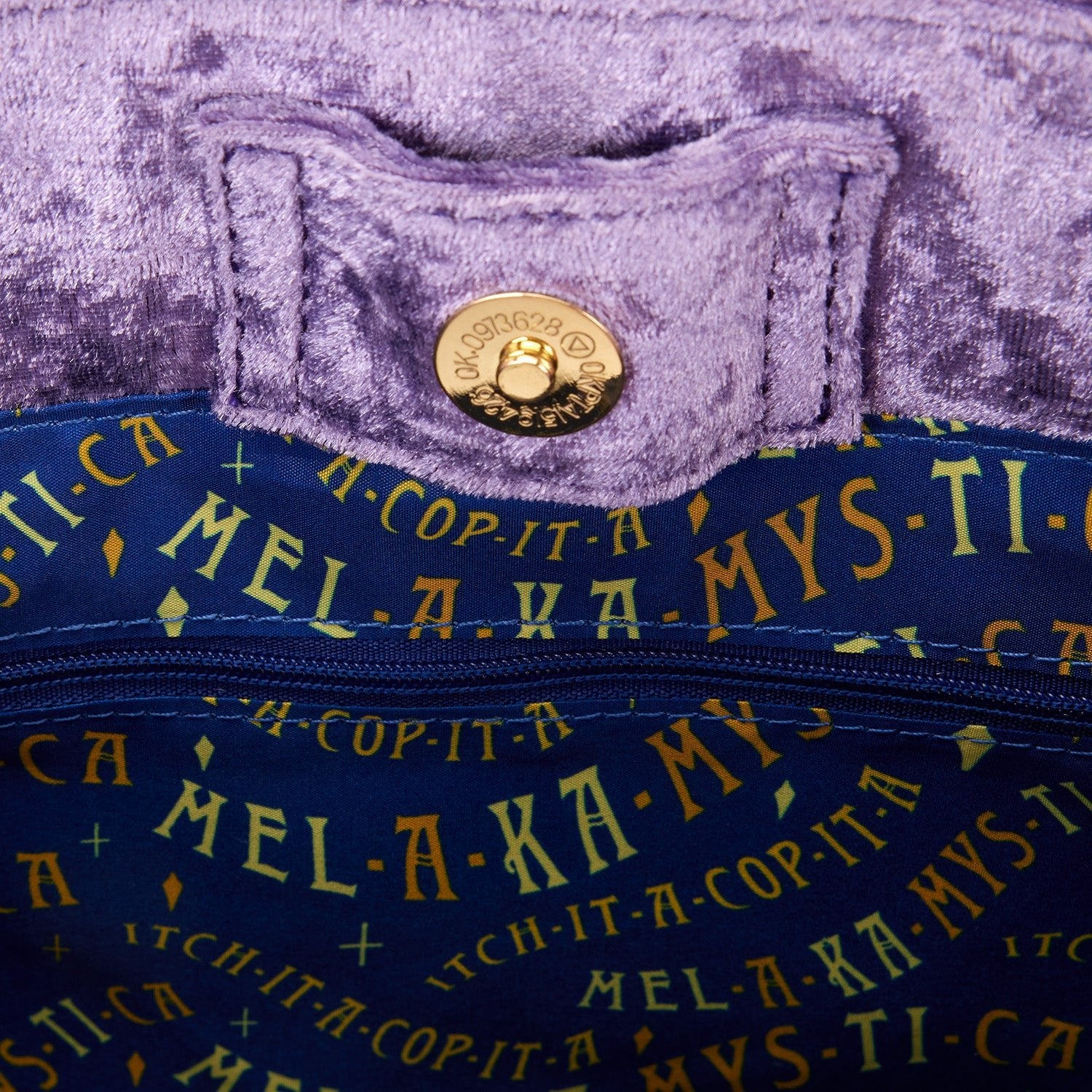 Loungefly x Disney Hocus Pocus Velvet Broom Handle Handbag - GeekCore