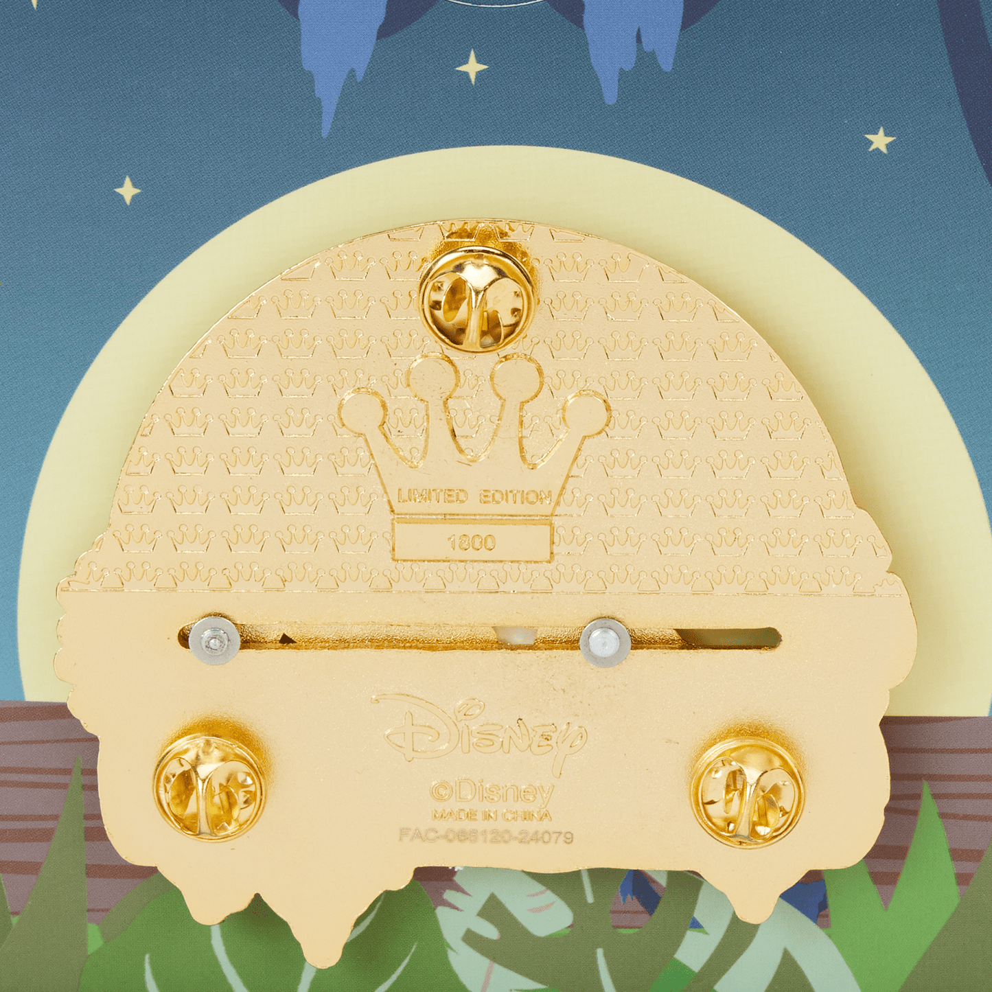 Loungefly x Disney Lion King 30th Anniversary Hakuna Matata 3" Collectors Pin - GeekCore