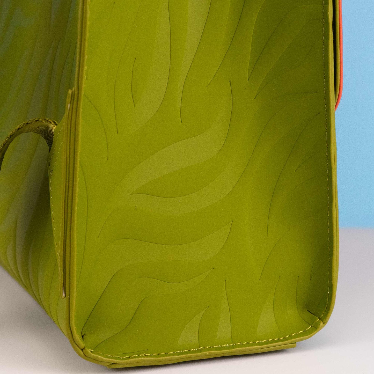Loungefly x Disney Lion King Hakuna Matata Flap Mini Backpack - GeekCore