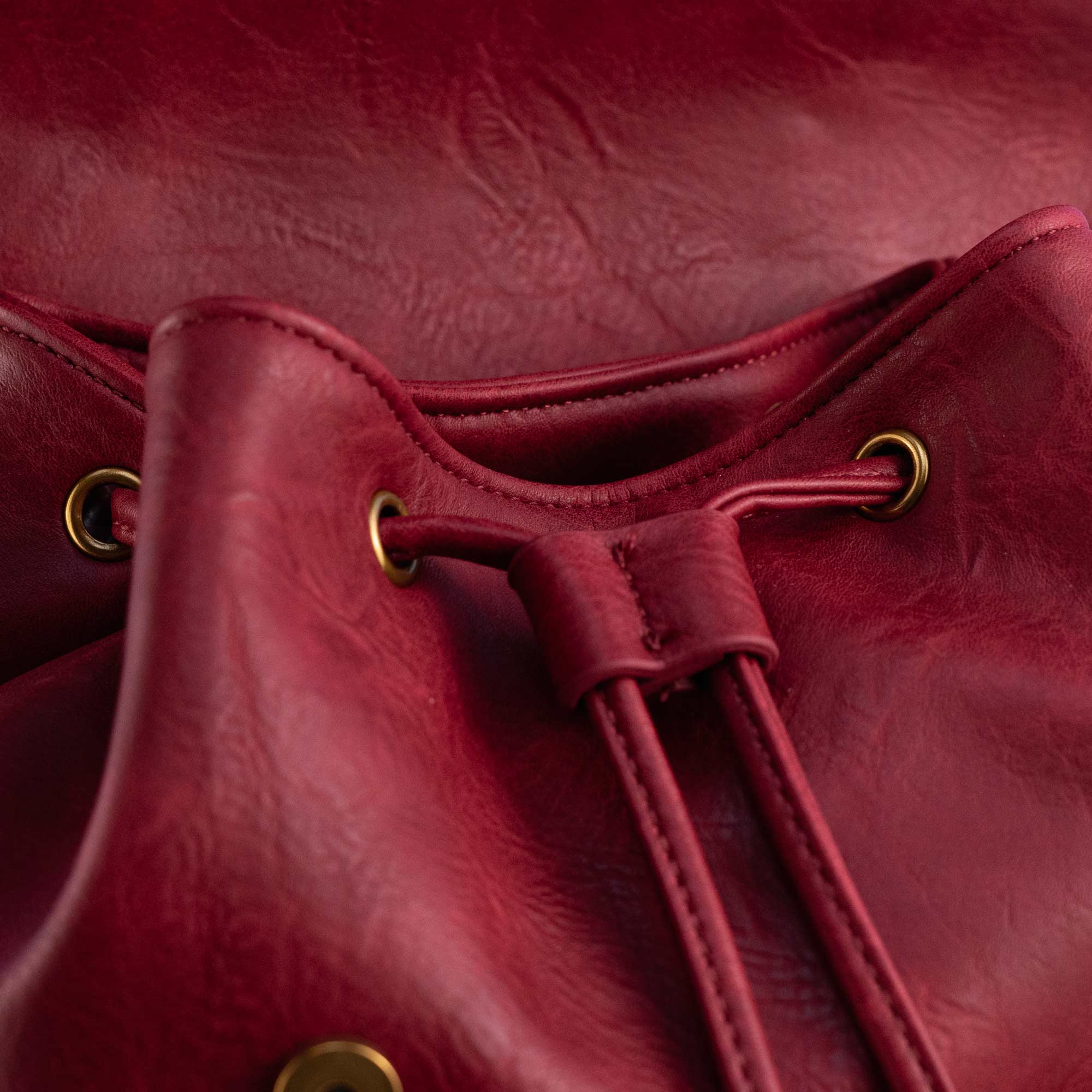 Loungefly x Disney Winnie the Pooh Minimalist Quilted Honeycomb Mini Backpack - GeekCore