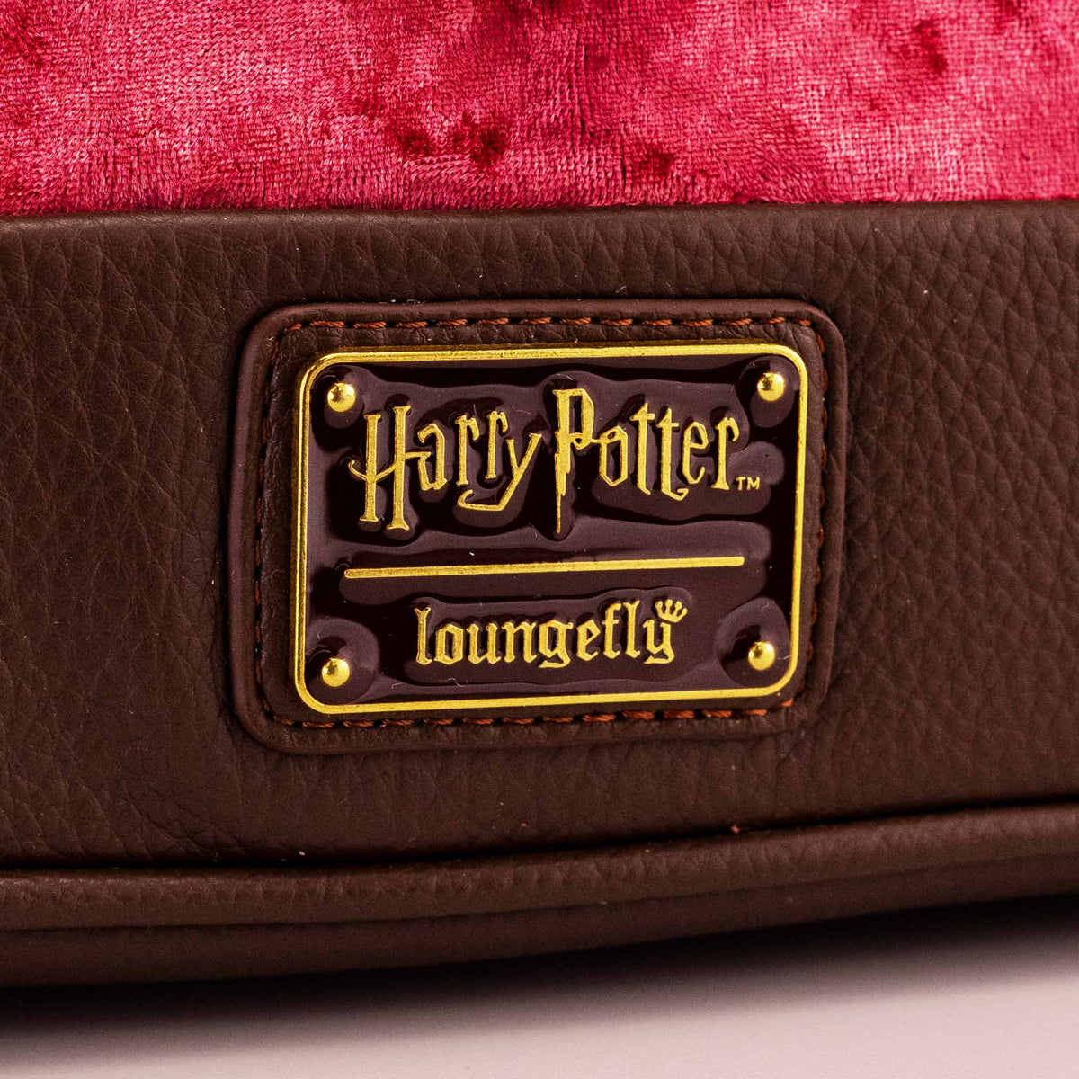 Loungefly x Harry Potter Gryffindor Banner Mini Backpack - GeekCore