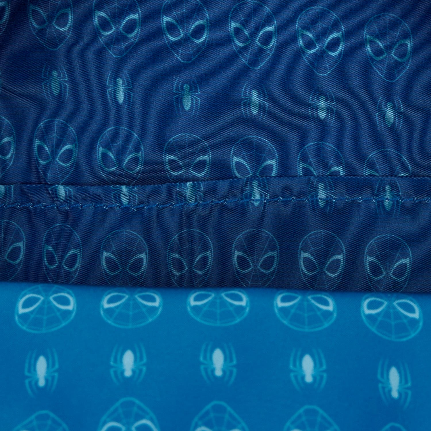 Loungefly x Marvel Spider - Man Sherpa Heart Mini Backpack - GeekCore