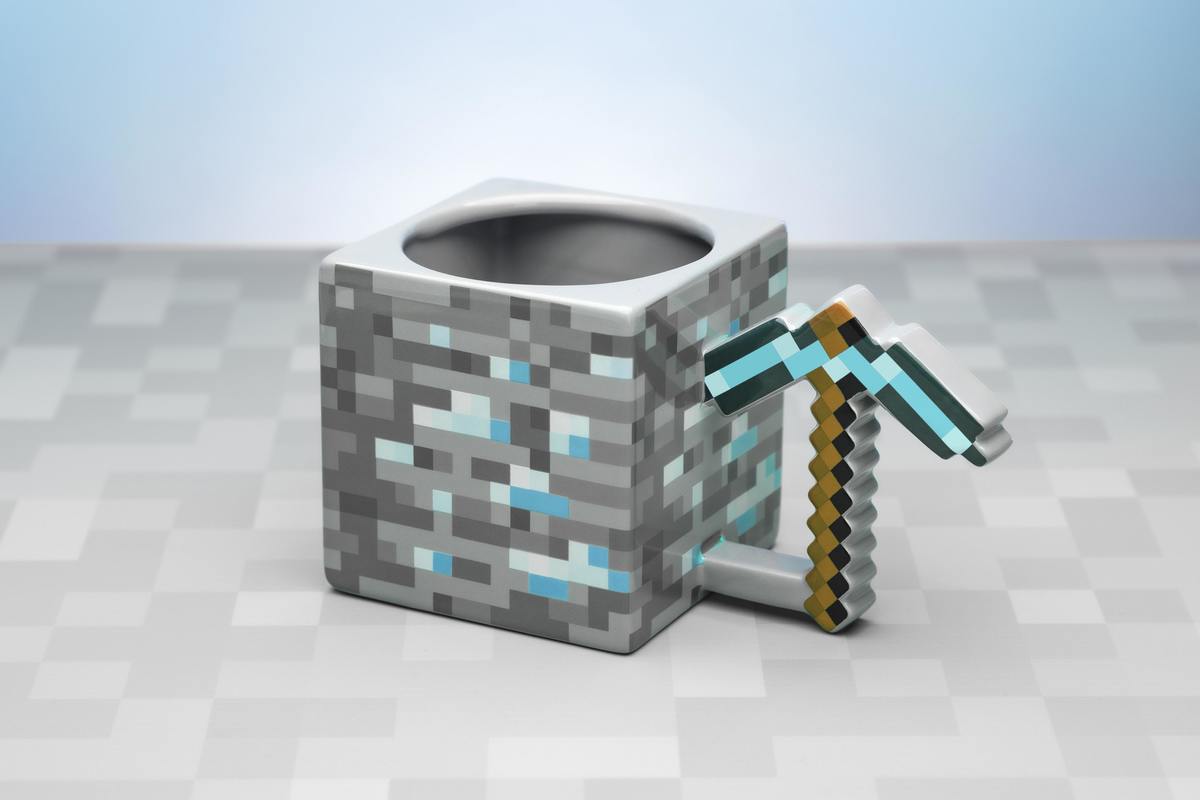 Minecraft Diamond Pickaxe 3D Mug - GeekCore