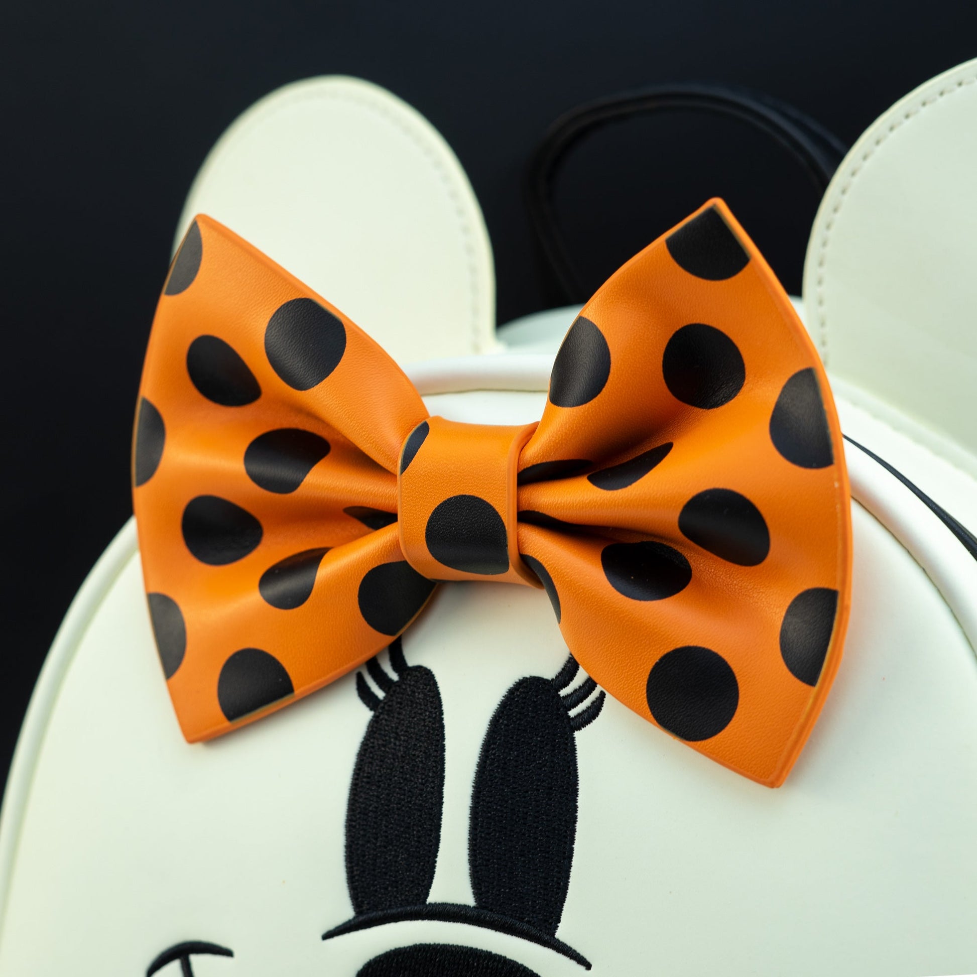 [OUTLET] Loungefly x Disney Ghost Minnie Glow in the Dark Mini Backpack - GeekCore