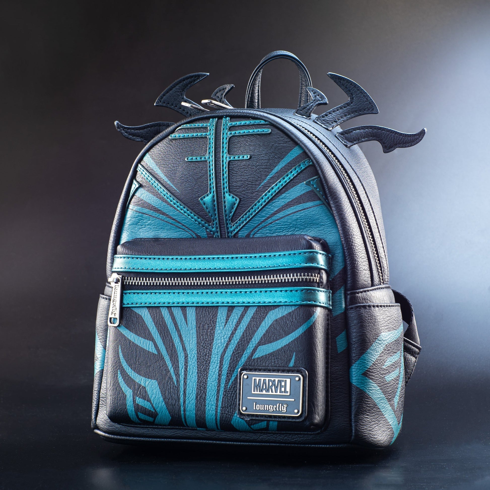 [OUTLET] Loungefly x Marvel Thor Ragnarok Hela Cosplay Mini Backpack - GeekCore