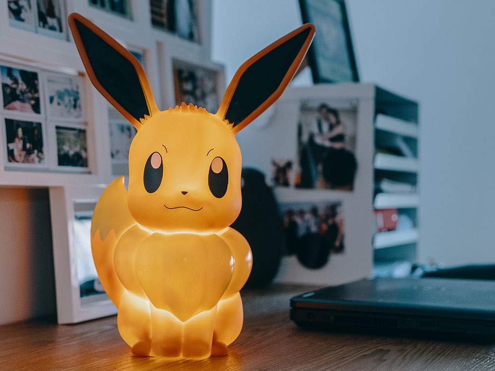 Pokemon Eevee Lamp - GeekCore
