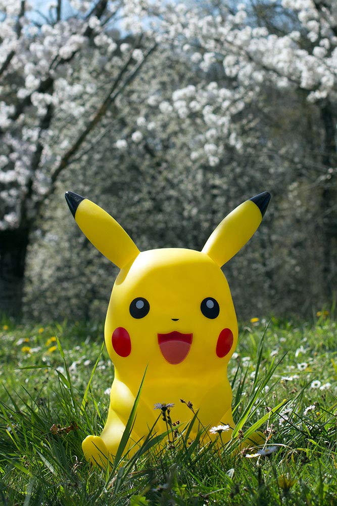 Pokemon Pikachu XL Lamp - GeekCore