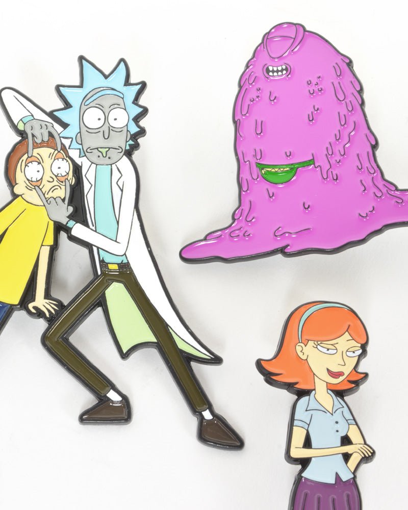 Rick and Morty S01E01 Pin Badge Set - GeekCore