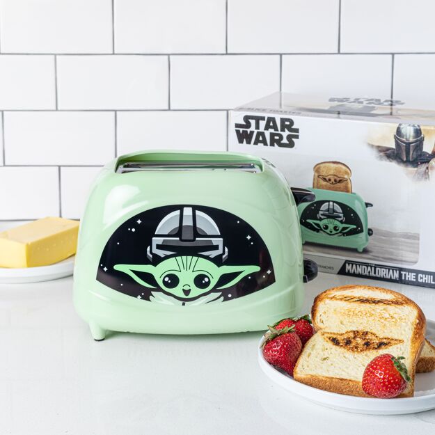Star Wars The Mandalorian Elite Toaster - GeekCore