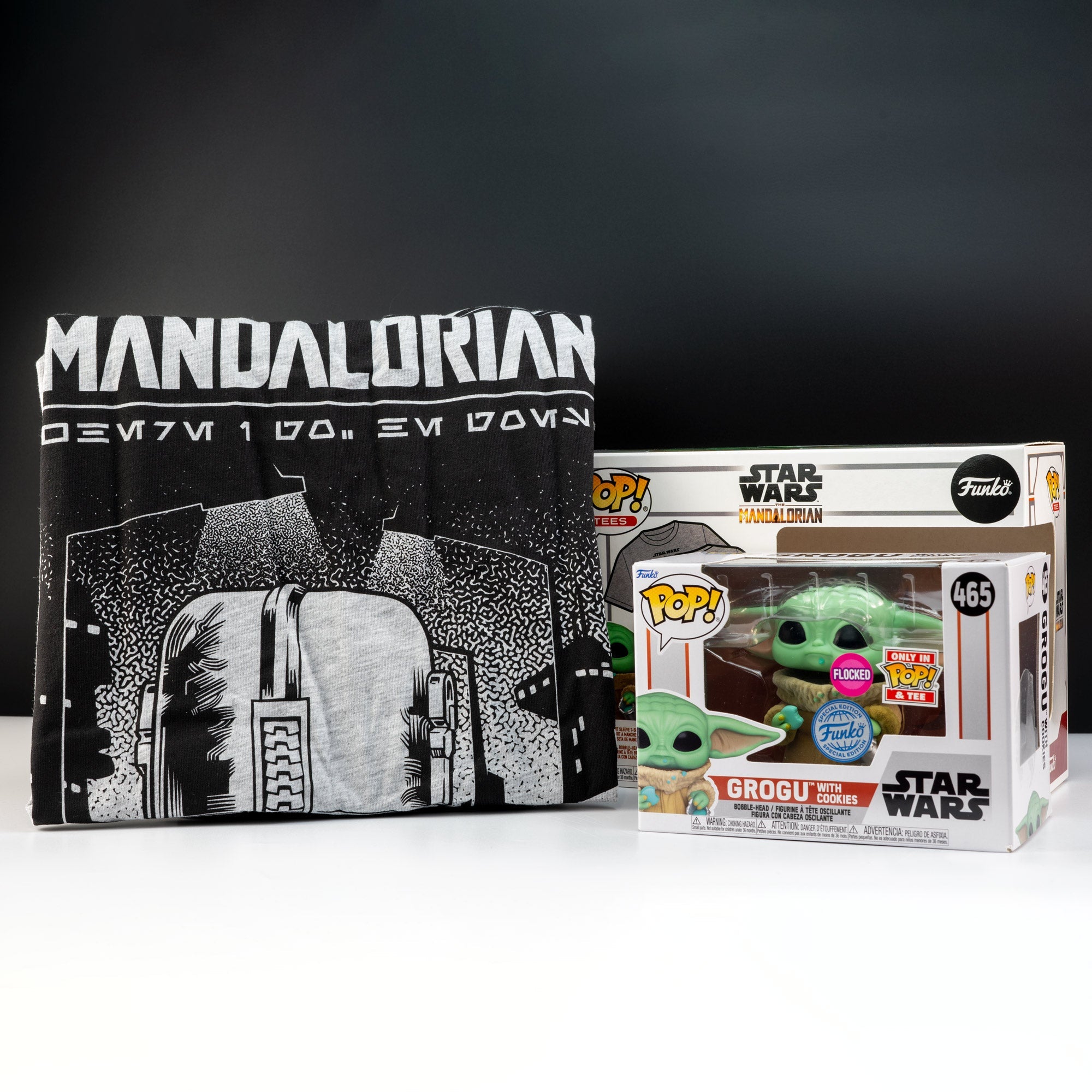 Star Wars The Mandalorian Grogu with Cookie Pop! Vinyl and Tee Set - GeekCore