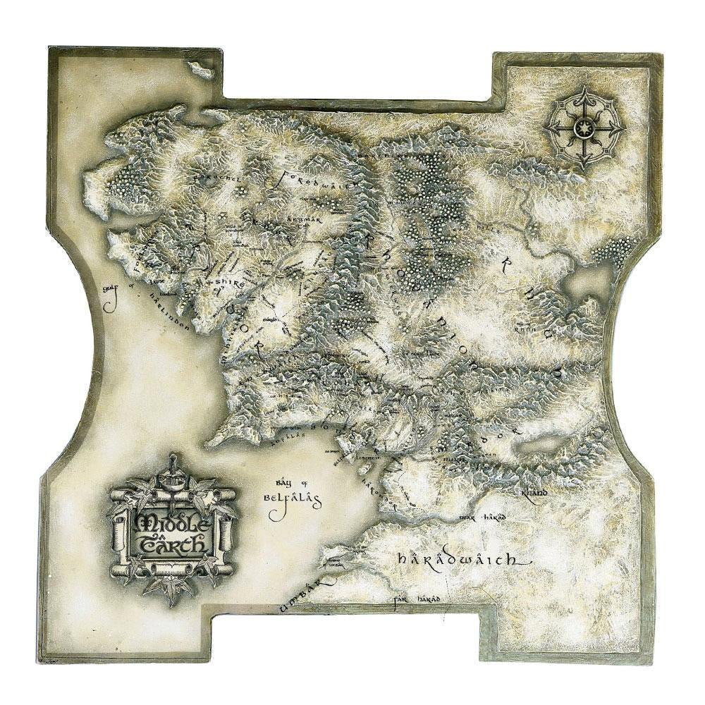 The Lord of the Rings Collector's Chess Set - GeekCore